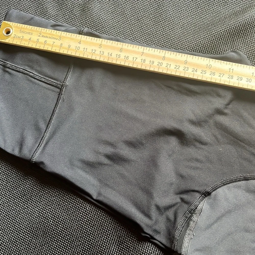 Lululemon Athletica leggings - Picture 14 of 16